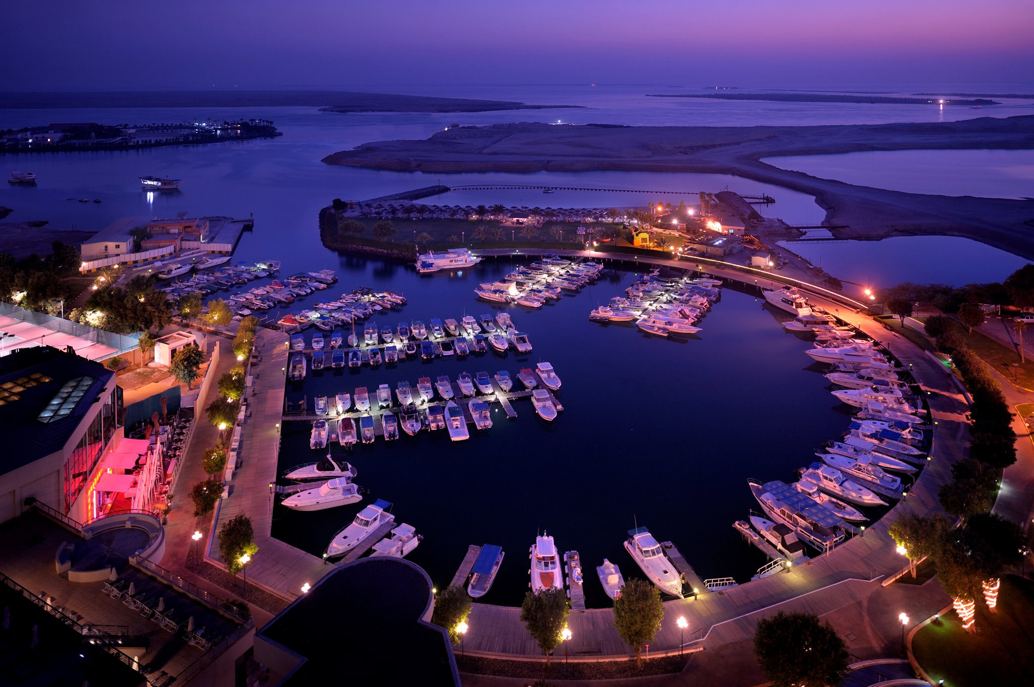 abu dhabi marina yacht club